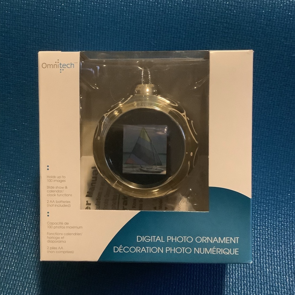 Omnitech digital photo ornament